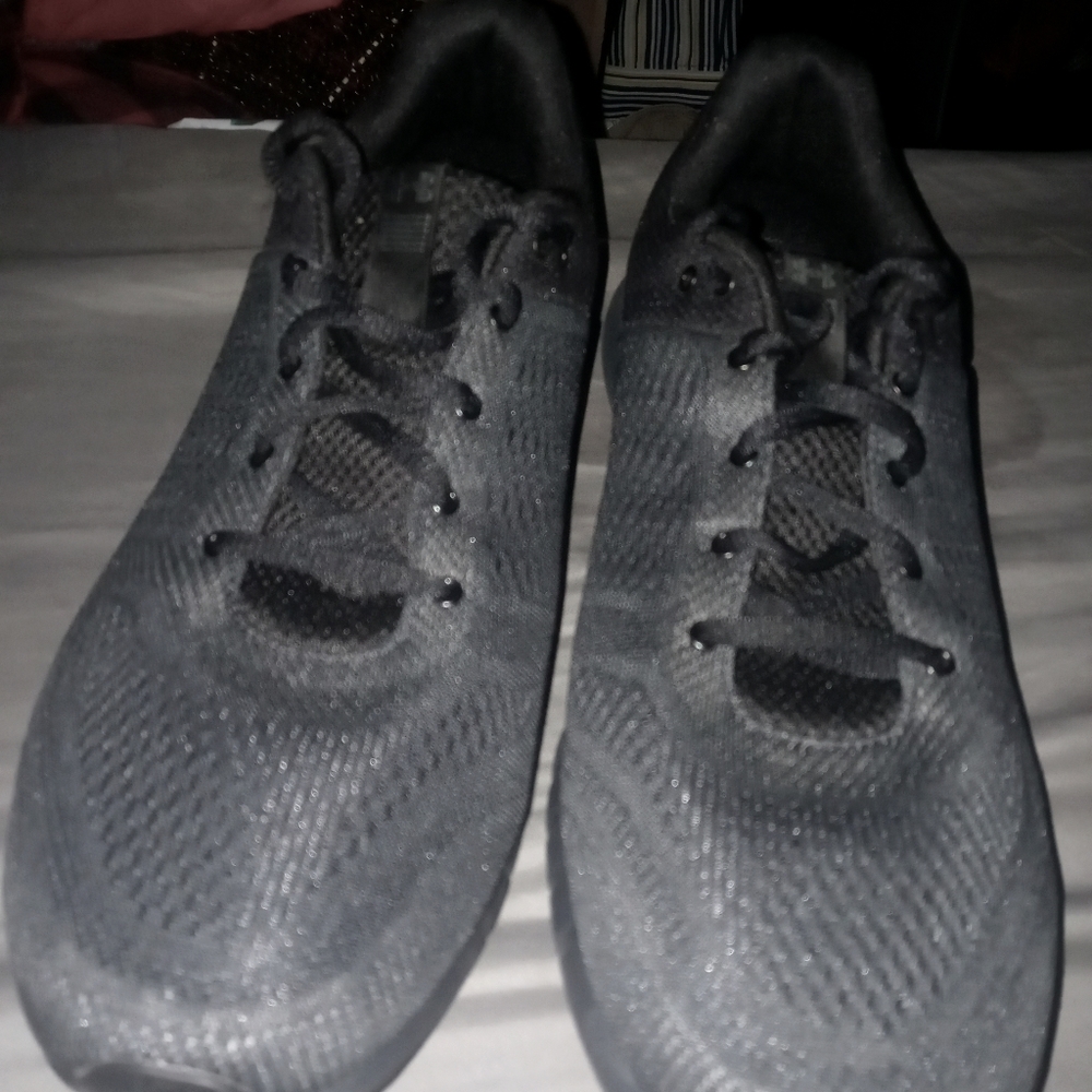 Under armour micro G persuit